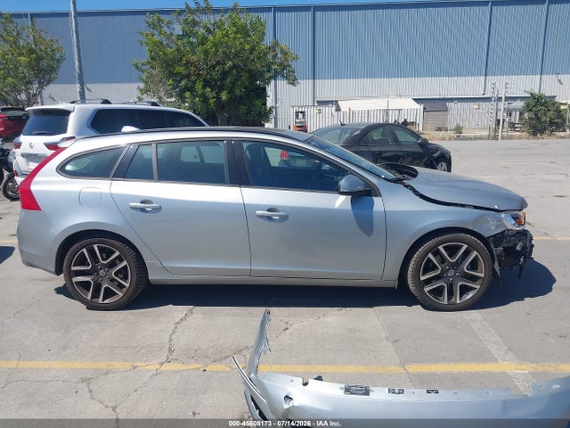 Volvo V60 T5 Dynamic 2018 YV140MSL7J2398226 Image 14