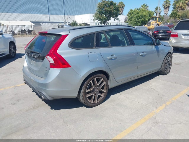 Volvo V60 T5 Dynamic 2018 YV140MSL7J2398226 Image 4