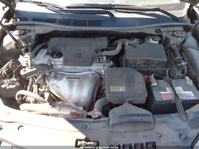 4T1BF1FK1GU260279 Toyota CAMRY SE