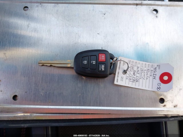 4T1BF1FK1GU260279 Toyota CAMRY SE