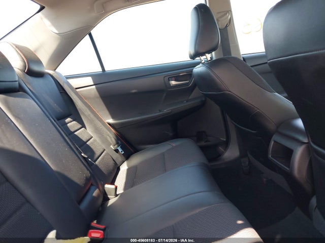 4T1BF1FK1GU260279 Toyota CAMRY SE