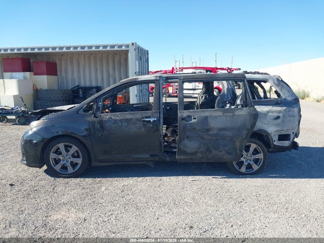 5TDXZ3DC3LS056106 Toyota SIENNA SE