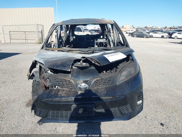 5TDXZ3DC3LS056106 Toyota SIENNA SE
