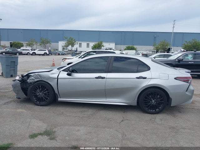 2022 Toyota Camry Nightshade Edition Hybrid მანქანა იყიდება აუქციონზე, vin: 4T1G31AKXNU036432, აუქციონის ნომერი: 45608232