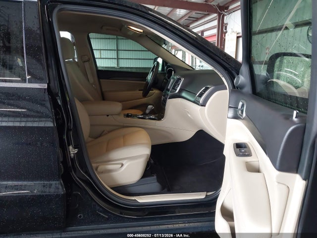 Продажа на аукционе авто 2019 Jeep Grand Cherokee Laredo E 4x4, vin: 1C4RJFAG3KC748651, номер лота: 45608252