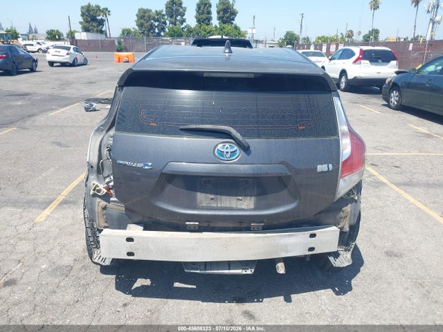 Toyota Prius C Two 2015 JTDKDTB35F1108493 Image 17