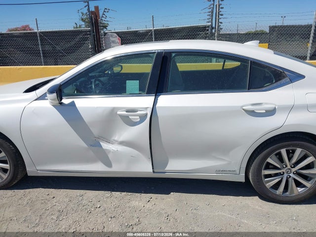 58ACA1C13MU003580 Lexus ES 300H