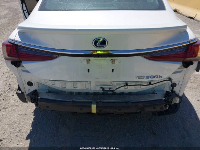 58ACA1C13MU003580 Lexus ES 300H
