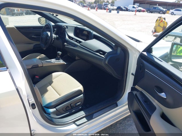 58ACA1C13MU003580 Lexus ES 300H