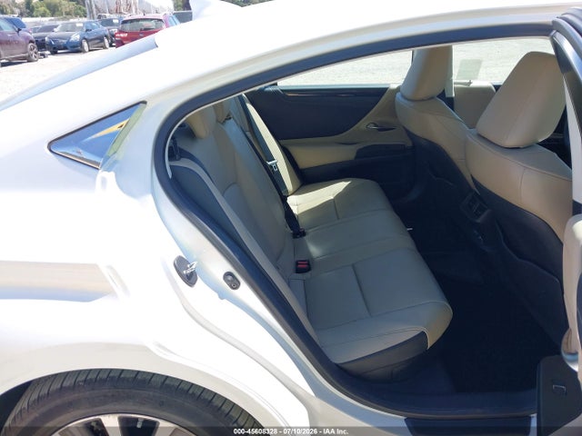 58ACA1C13MU003580 Lexus ES 300H