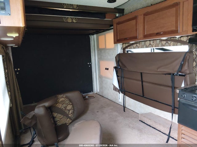 Pacific Coach Works Other 2014 5UYCN3122ER015662 Image 8