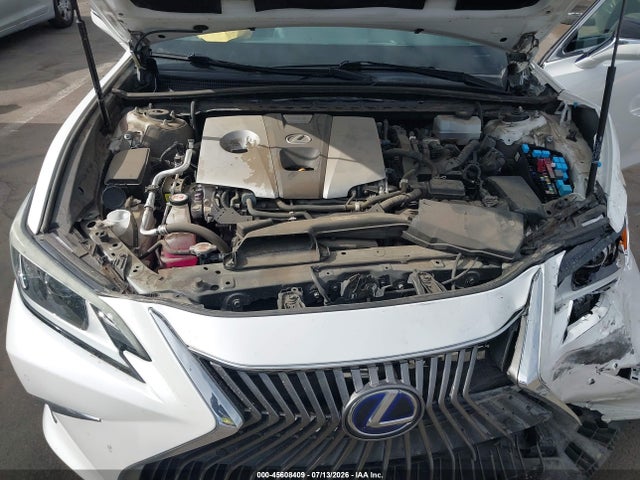 Lexus ES 300H 2019 58AB21B10KU004290 Image 10