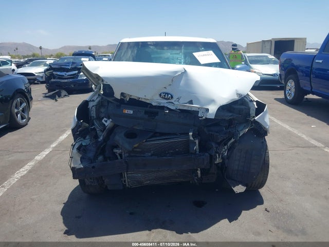 KNDJP3A58E7746089 KIA SOUL +