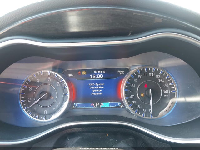 Продаж на аукціоні авто 2015 Chrysler 200 C, vin: 1C3CCCEG8FN540112, номер лоту: 45608433