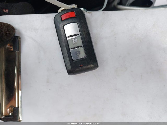 45608472 :رقم المزاد ، JA4AD3A3XJZ050138 vin ، 2018 Mitsubishi Outlander Le مزاد بيع