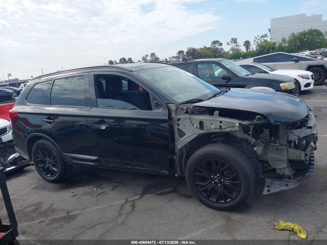 45608472 :رقم المزاد ، JA4AD3A3XJZ050138 vin ، 2018 Mitsubishi Outlander Le مزاد بيع