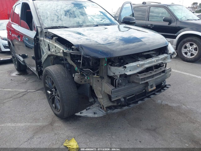 45608472 :رقم المزاد ، JA4AD3A3XJZ050138 vin ، 2018 Mitsubishi Outlander Le مزاد بيع