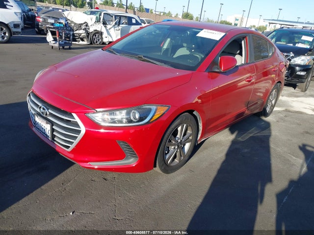 Hyundai ELANTRA SEL 2018 5NPD84LF2JH322094 Image 2