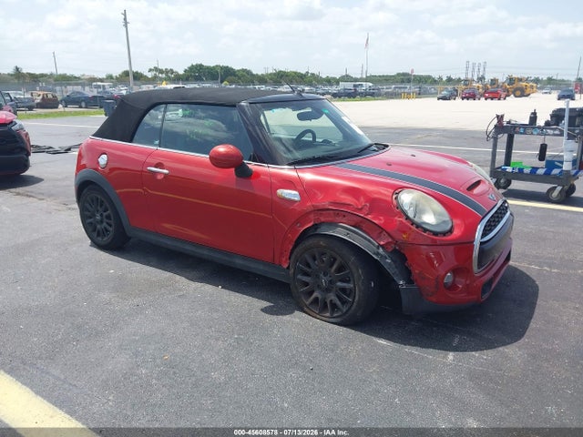 Продаж на аукціоні авто 2018 Mini Convertible Cooper S, vin: WMWWG9C56J3E38989, номер лоту: 45608578