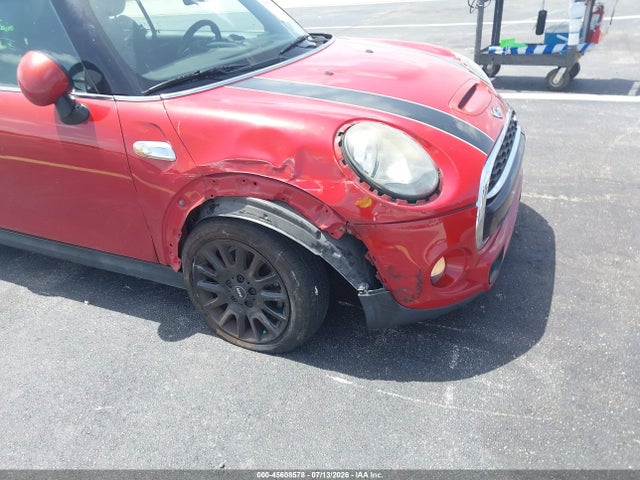 Продаж на аукціоні авто 2018 Mini Convertible Cooper S, vin: WMWWG9C56J3E38989, номер лоту: 45608578
