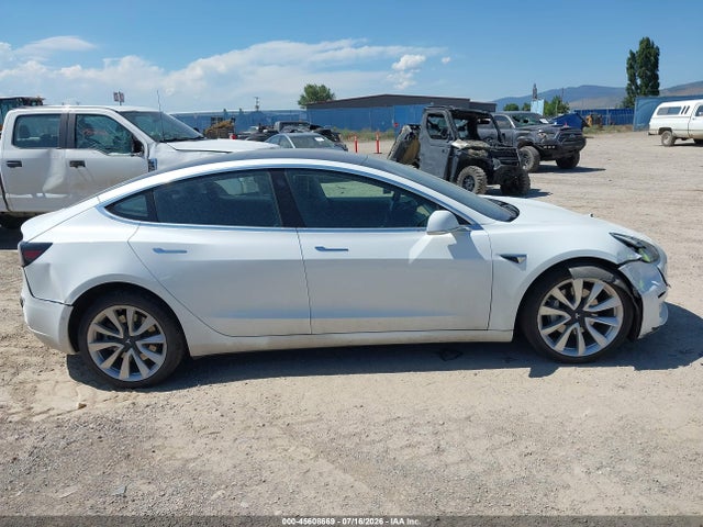 Tesla Model 3 Long Range/performance 2018 5YJ3E1EB1JF117832 Image 13