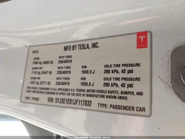 Tesla Model 3 Long Range/performance 2018 5YJ3E1EB1JF117832 Image 9