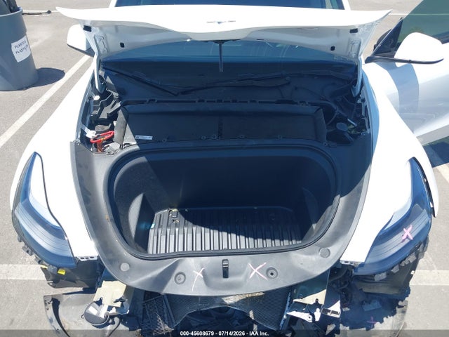 45608679 :رقم المزاد ، 7SAYGDEF9RF081035 vin ، 2024 Tesla Model Y Performance Dual Motor All-wheel Drive مزاد بيع