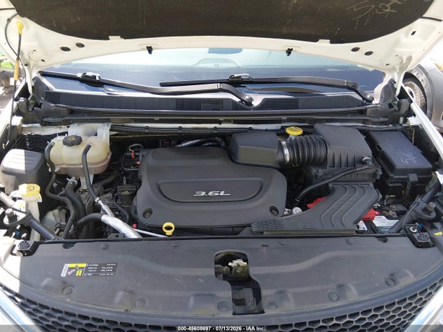 Продажа на аукционе авто 2017 Chrysler Pacifica Limited, vin: 2C4RC1GG9HR839685, номер лота: 45608697