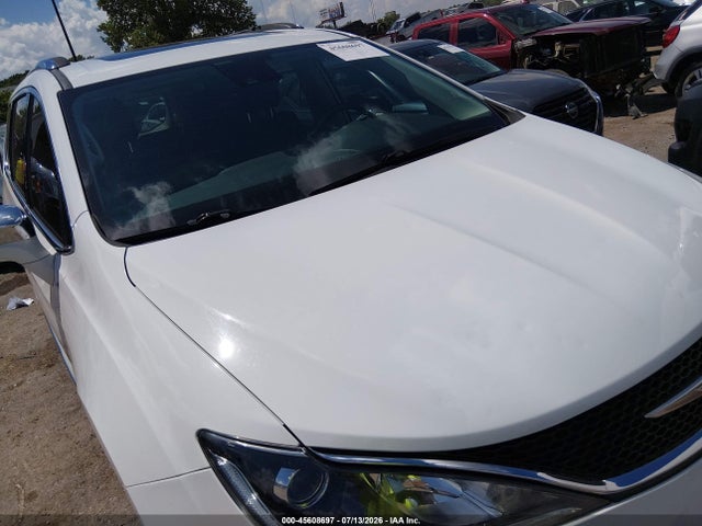 Продажа на аукционе авто 2017 Chrysler Pacifica Limited, vin: 2C4RC1GG9HR839685, номер лота: 45608697