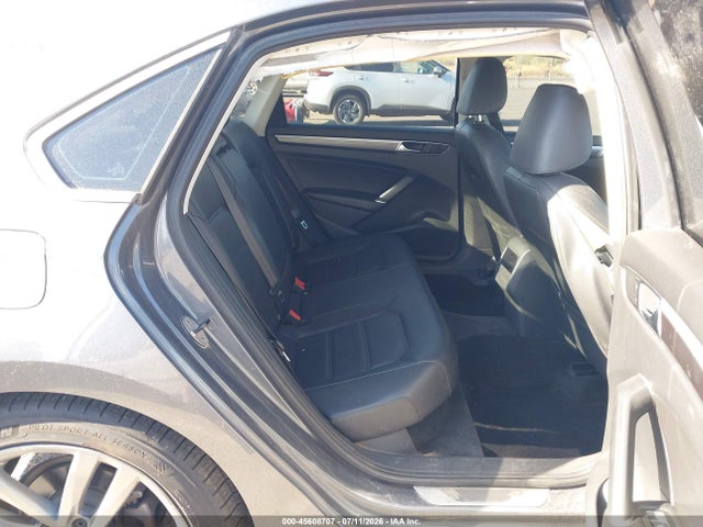 Продажа на аукционе авто 2016 Volkswagen Passat 1.8t R-line, vin: 1VWAS7A34GC065245, номер лота: 45608707