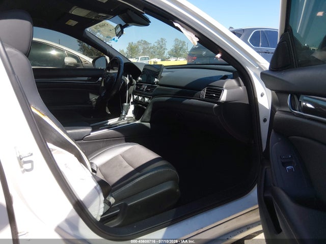 Продаж на аукціоні авто 2018 Honda Accord Sport, vin: 1HGCV1F33JA265739, номер лоту: 45608716