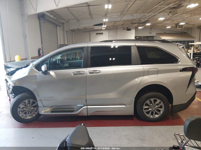 2024 Toyota Sienna Xle მანქანა იყიდება აუქციონზე, vin: 5TDJRKECXRS191543, აუქციონის ნომერი: 45608718