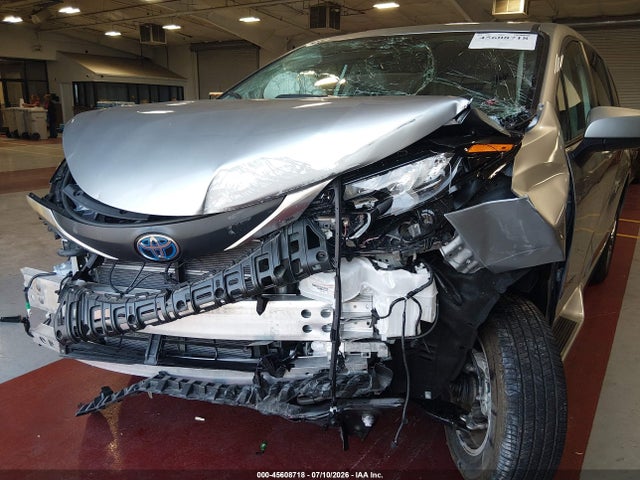 2024 Toyota Sienna Xle მანქანა იყიდება აუქციონზე, vin: 5TDJRKECXRS191543, აუქციონის ნომერი: 45608718