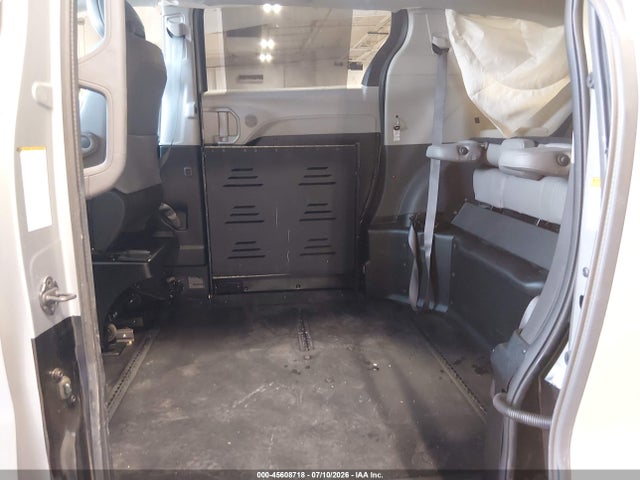 2024 Toyota Sienna Xle მანქანა იყიდება აუქციონზე, vin: 5TDJRKECXRS191543, აუქციონის ნომერი: 45608718