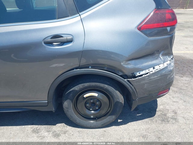 5N1AT2MT8LC818117 Nissan Rogue S Fwd