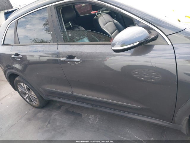 KNDCE3LG5L5064101 KIA Niro Ev Ex Premium