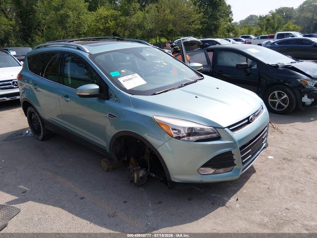 45608777 :رقم المزاد ، 1FMCU0J96DUB82490 vin ، 2013 Ford Escape Titanium مزاد بيع