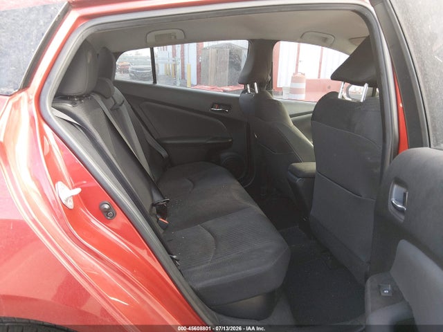 Toyota Prius Two 2016 JTDKBRFU9G3526279 Image 8