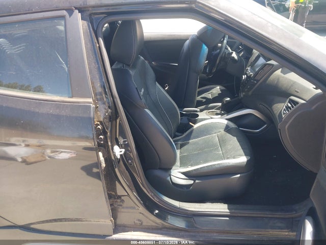 KMHTC6AE4FU221695 Hyundai Veloster Turbo
