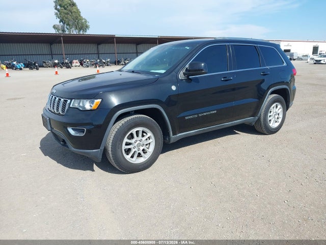 1C4RJFAG2JC278160 Jeep Grand Cherokee Laredo E 4x4