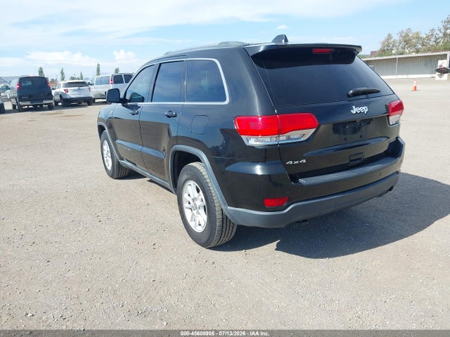 1C4RJFAG2JC278160 Jeep Grand Cherokee Laredo E 4x4