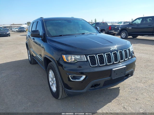 1C4RJFAG2JC278160 Jeep Grand Cherokee Laredo E 4x4
