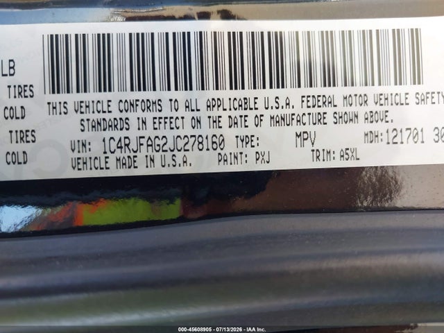 1C4RJFAG2JC278160 Jeep Grand Cherokee Laredo E 4x4