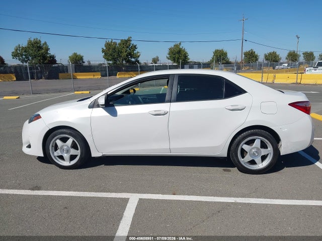 5YFBURHE8KP913258 Toyota COROLLA LE