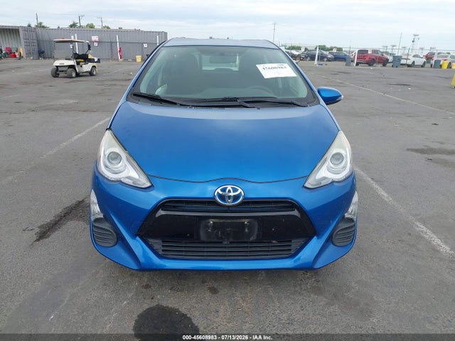 JTDKDTB35G1132133 Toyota Prius C Two