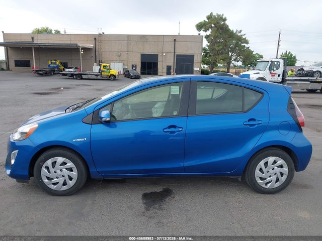 JTDKDTB35G1132133 Toyota Prius C Two