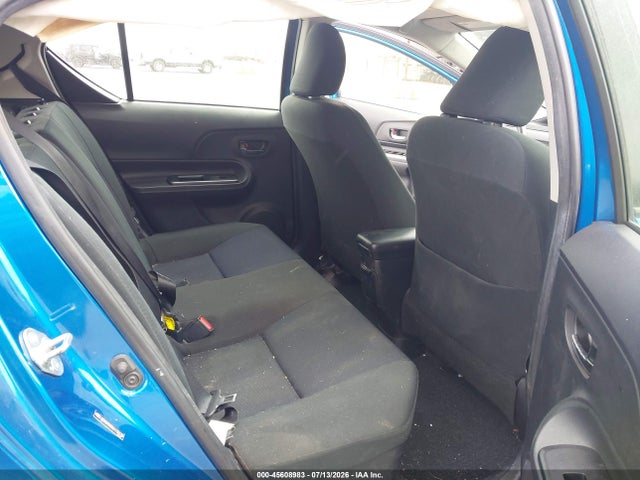 JTDKDTB35G1132133 Toyota Prius C Two