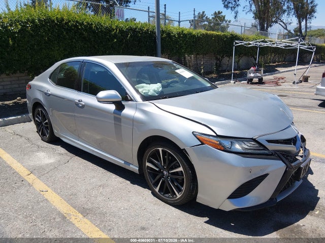Toyota CAMRY XSE 2018 4T1B61HK4JU095090 головне зображення