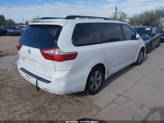 Toyota Sienna Le 8 Passenger 2017 5TDKZ3DC1HS793502 Image 4