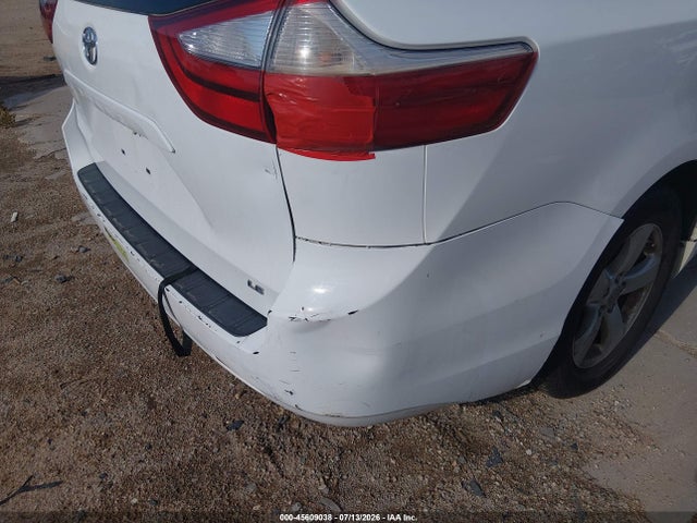 Toyota Sienna Le 8 Passenger 2017 5TDKZ3DC1HS793502 Image 6